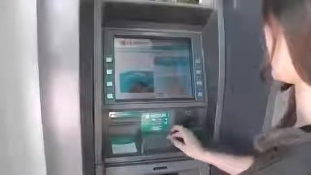 Маргарита Левченко, снятие наличных 18,05,2014 с карточки от компании Skinny Bodi Care смотреть онлайн