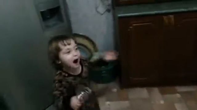 Маленькая чеченская певица смотреть онлайн