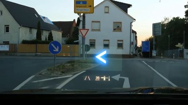 Continental's prototype 2017 AR-Head Up Display showing the turn-by-turn guidance смотреть онлайн