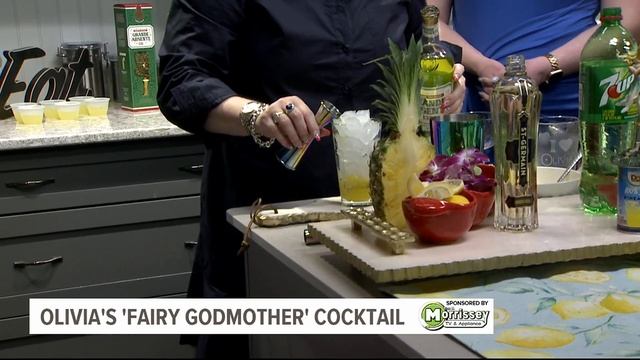 How to make Olivia's magical Fairy Godmother cocktail смотреть онлайн