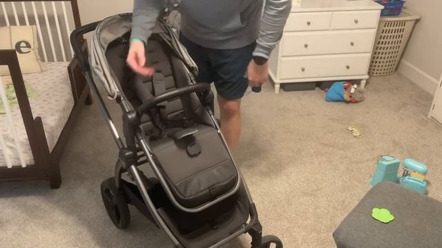 Peg Perego Ypsi Travel System Includes Ypsi Lightweight Reversible Stroller Review смотреть онлайн