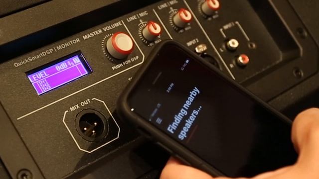 Electro-Voice EVOLVE 50 key features: QuickSmart Mobile wireless control and monitoring смотреть онлайн