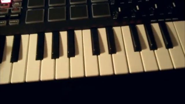 Akai Pro MPK mini Review and Demo смотреть онлайн