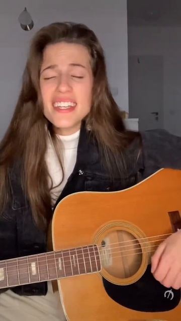 @desislavaonline - Бели Нощи на френски (акустична версия) by Alexandra Panayotova смотреть онлайн