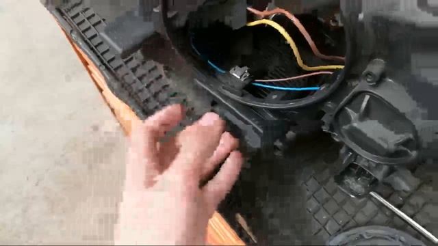 Bmw (F10) - Como destruir uma ótica e o módulo... смотреть онлайн