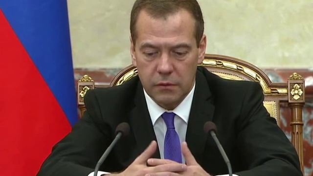 Вступительное слово Дмитрия Медведева на заседании Правительства смотреть онлайн