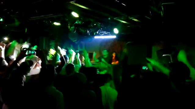 B-Tight Live in Stuttgart 2 смотреть онлайн