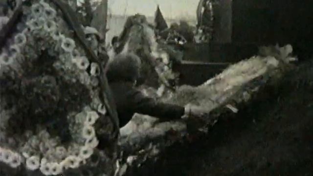 Празднования 42-ой годовщины Победы в Ельце (1987 год) смотреть онлайн