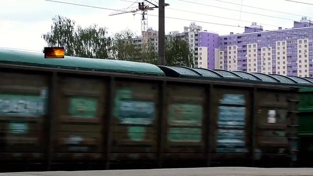 ВЛ80К-103 с грузовым поездом смотреть онлайн