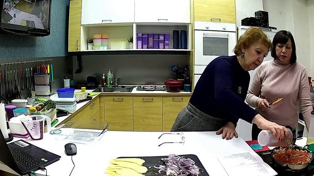 Пятничный вечер с Галиной Соколовой и Татьяной Карповой смотреть онлайн