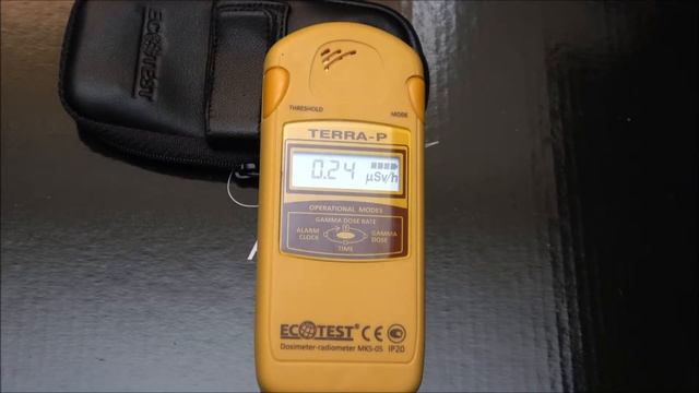 DOSIMETER TERRA - P AND URANIUM GLASS - SAMPLE смотреть онлайн