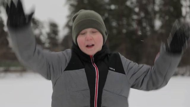 ОСТОРОЖНО! ТОНКИЙ ЛЁД! смотреть онлайн