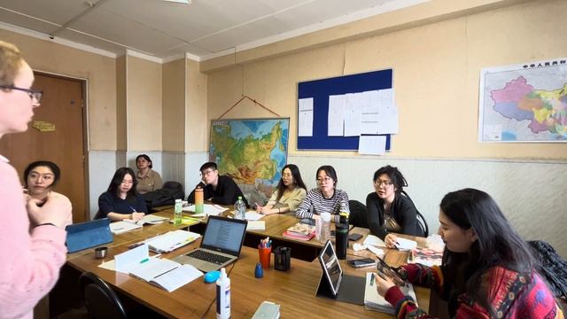 Ситуация "Знакомство". Русский как иностранный, уровень В1. смотреть онлайн