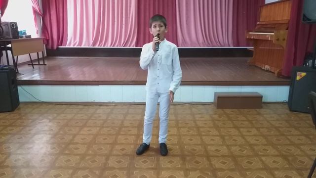 Делок Бислан. Эстрадный вокал. смотреть онлайн