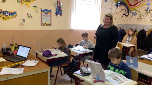 Англійська мова / Відкритий урок / НВК Еммануїл / 05.02.2020 смотреть онлайн