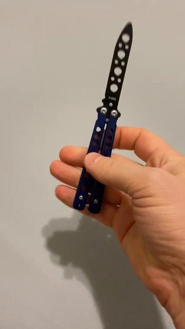 Нож- бабочка Тренер mini синий смотреть онлайн