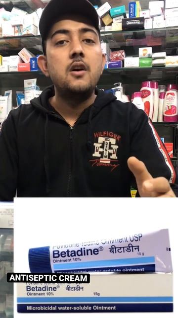 Best antiseptic cream cipladine #antiseptic #cipla #betadine #iodine #cipladine#Firstaidkit# смотреть онлайн