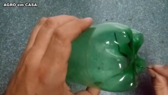 Como Fazer um Sistema de Irrigação por Gotejador usando Torneira de Aquário смотреть онлайн
