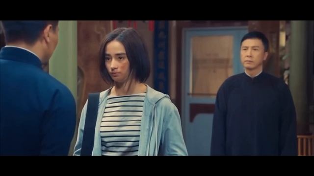 Китаянка подверглась травле в первый день учебы в американской школе, но все потом пожалели смотреть онлайн