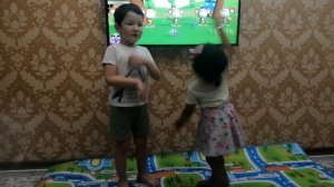 Арам зам зам арам зам зам танцуем вместе, aram zam zam aram zam zam