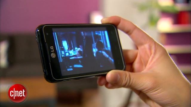 The compact LG Motion 4G serves up Android 4.0 - First Look смотреть онлайн