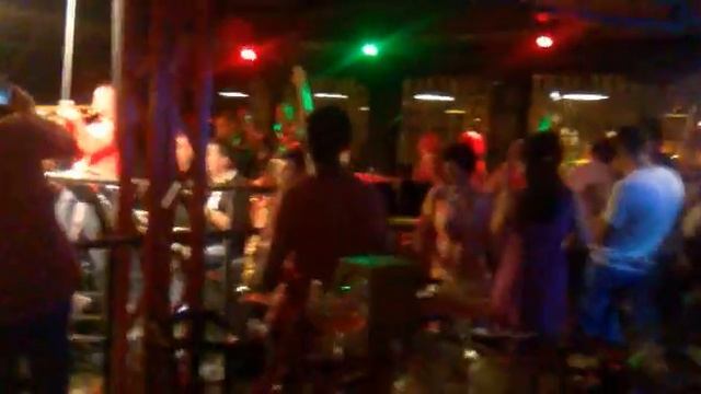 Горячие девочки жгут Правду