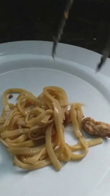 Fried Noodle with chicken salad/easy breakfast/#noodle #shorts смотреть онлайн
