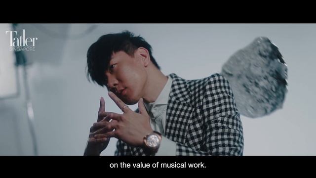 JJ Lin Wants His Music To Transcend Universes смотреть онлайн