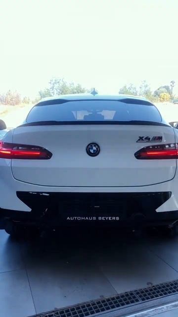 BMW X4 M Competition 2022 смотреть онлайн