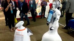 Взаимодействие роботов. Неделя российского ритейла