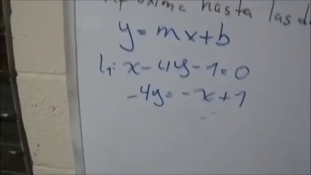 U.2.3.9 (Ángulo entre rectas) смотреть онлайн