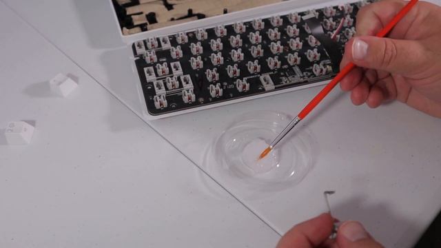 How To Make Your Gaming Keyboard BETTER! Huntsman Mini Review + Keyboard Mod Guide смотреть онлайн