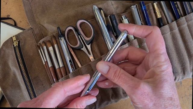 What's in My Travel Art Kit: Portable Art Supplies on the Road - and Everyday смотреть онлайн