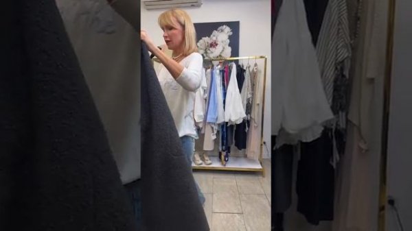 Модные тренды весна-лето 2025. Показ готовых образов.