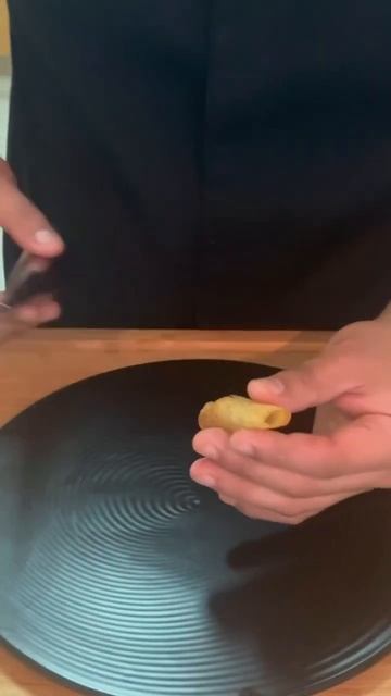 Potato cone, salmon rillettes, oscietra caviar #caviar #salmon #foodie #recipes #creations #potato смотреть онлайн