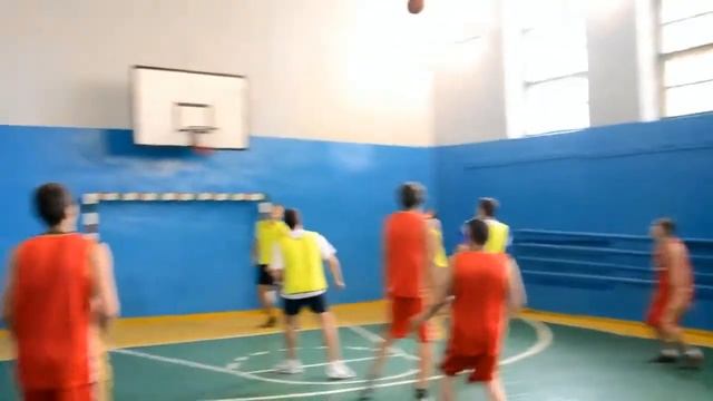 Баскетбольный клуб "Тарутино". - SkoolTV смотреть онлайн