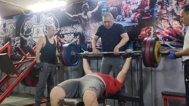 почти далась мне, 170 кг, прошел психологический барьер смотреть онлайн