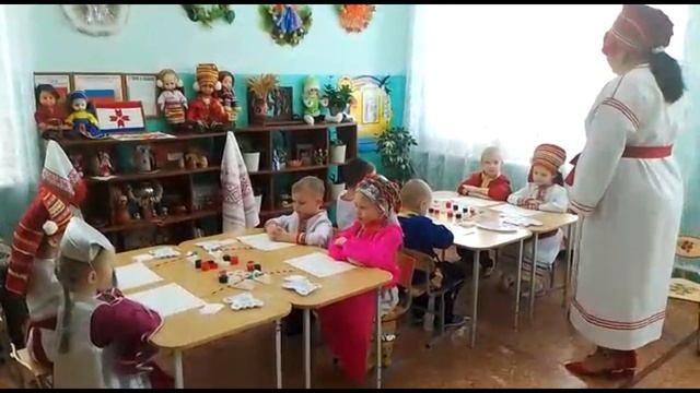 Фрагмент занятия. "Мордовская салфетка" смотреть онлайн