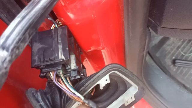 Не закрывается водительская дверь octavia a5 смотреть онлайн