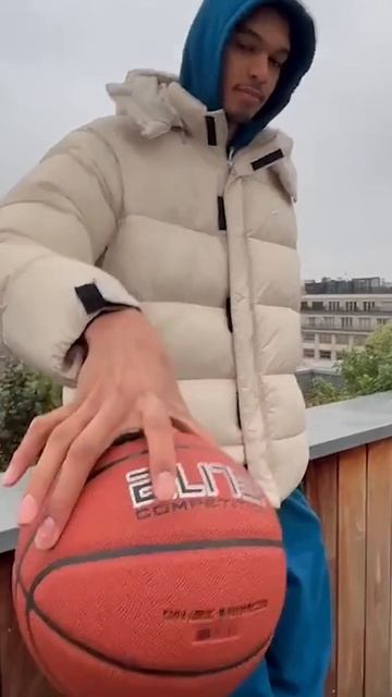 У НЕГО НЕРЕАЛЬНЫЕ РУКИ! #shorts