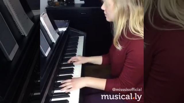 Идеально поёт смотреть онлайн