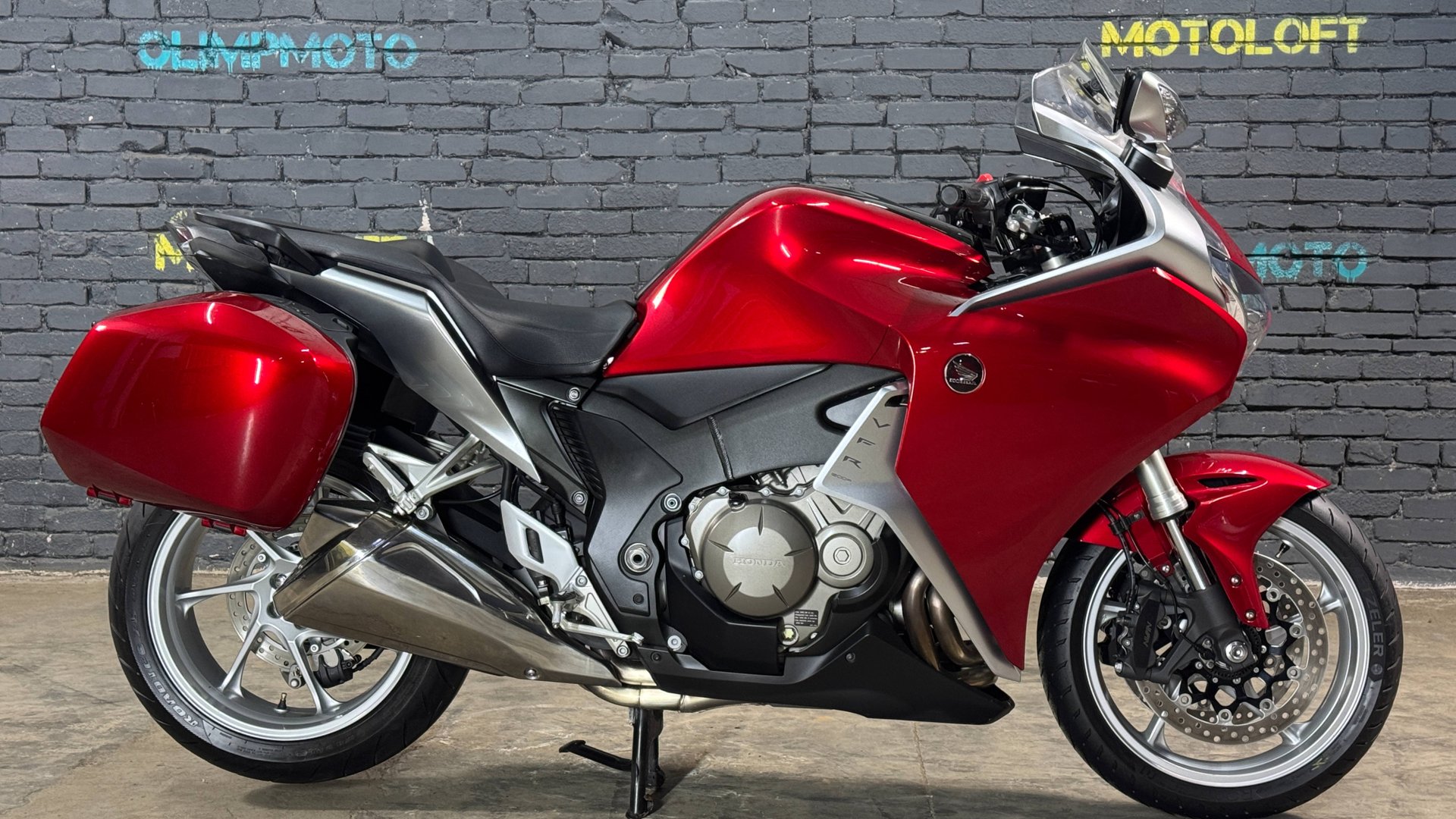 Honda VFR1200 смотреть онлайн