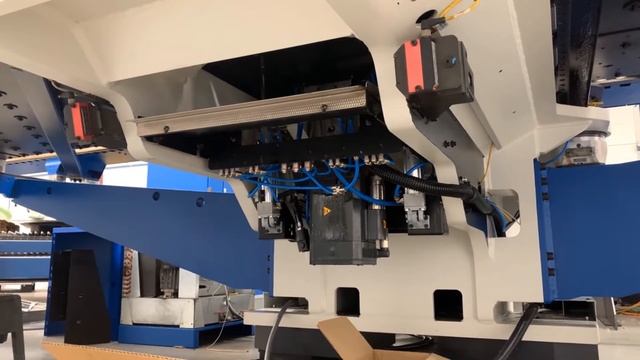 TRUMPF TRUMATIC 5000 Test Punching at Severn Machines смотреть онлайн