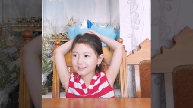 TAG: слишком много информации обамне / too much information about me смотреть онлайн