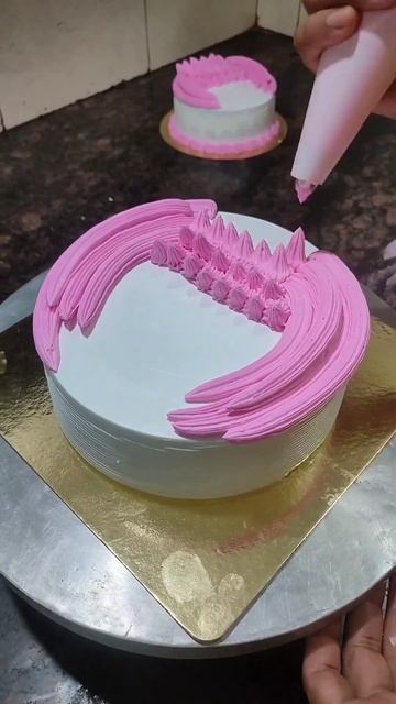 Smiley Face Cake Making// Best Cake Design// #shortvideo #viral #cake #shorts #youtube #ytshorts смотреть онлайн