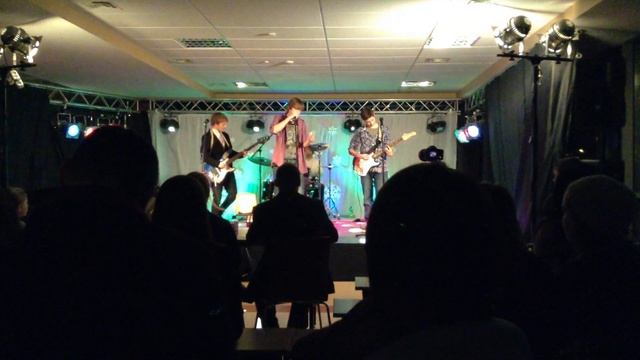 The Bridge - Seven Nation Army смотреть онлайн