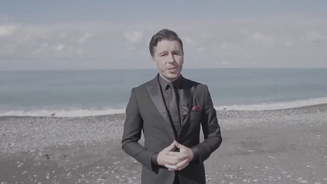 Англоязычный ведущий Роман Миров. смотреть онлайн