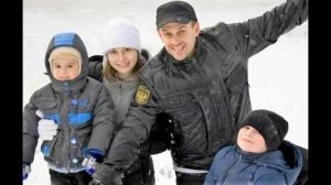 Алексей Комашко  -Единственная жена, с которой вместе 25 лет и пятеро детей актера