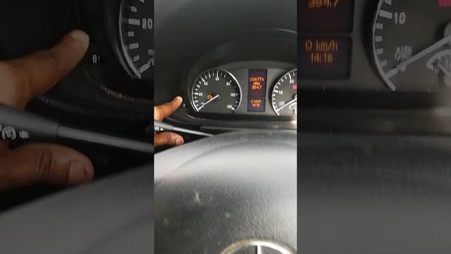Mercedes sprinter 906, oil level check. смотреть онлайн