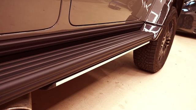Mercedes G class G63 4x4 с электропорогами ATS смотреть онлайн